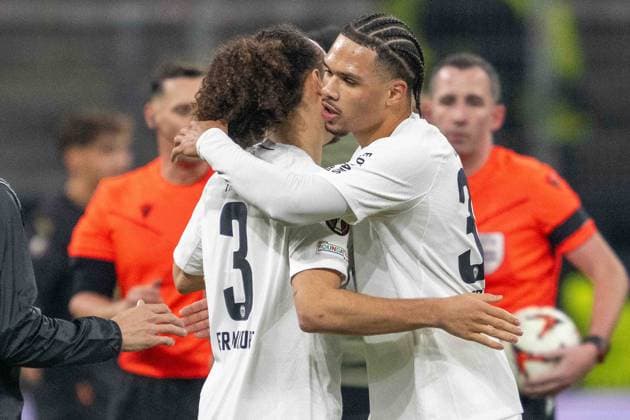 Nnamdi Collins (Eintracht Frankfurt) Arthur Theate (Eintracht Frankfurt) celebrate after winning during the UEFA Europa League 2024 25 League Phase MD4 match between Eintracht Frankfurt v SK Slavia Praha at Deutsche Bank Park on November 7, 2024 in Frankfurt am Main, Germany. not used in POL SRB CRO FRA GBR NED ITA USA Defodi-747_747_20241107_EFSlPr_000000126