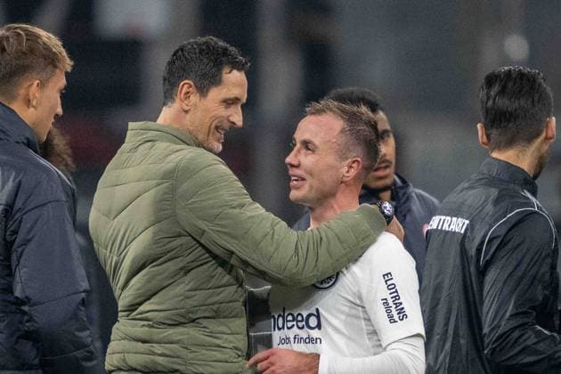 Mario Götze (Eintracht Frankfurt) Dino Toppmöller (Eintracht Frankfurt) celebrate after winning during the UEFA Europa League 2024 25 League Phase MD4 match between Eintracht Frankfurt v SK Slavia Praha at Deutsche Bank Park on November 7, 2024 in Frankfurt am Main, Germany. not used in POL SRB CRO FRA GBR NED ITA USA Defodi-747_747_20241107_EFSlPr_000000133