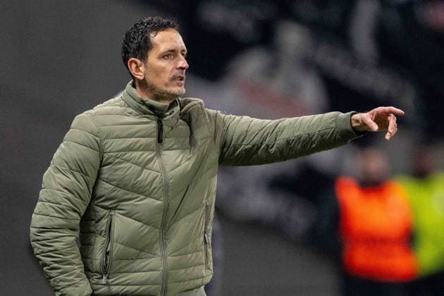Dino Toppmöller (Eintracht Frankfurt) gestures during the UEFA Europa League 2024 25 League Phase MD4 match between Eintracht Frankfurt v SK Slavia Praha at Deutsche Bank Park on November 7, 2024 in Frankfurt am Main, Germany. not used in POL SRB CRO FRA GBR NED ITA USA Defodi-747_747_20241107_EFSlPr_000000207