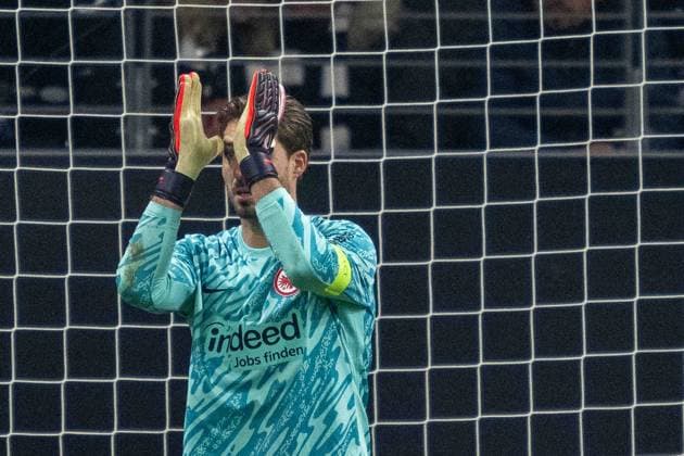 Goalkeeper Kevin Trapp (Eintracht Frankfurt) gestures during the UEFA Europa League 2024 25 League Phase MD4 match between Eintracht Frankfurt v SK Slavia Praha at Deutsche Bank Park on November 7, 2024 in Frankfurt am Main, Germany. not used in POL SRB CRO FRA GBR NED ITA USA Defodi-747_747_20241107_EFSlPr_000000188