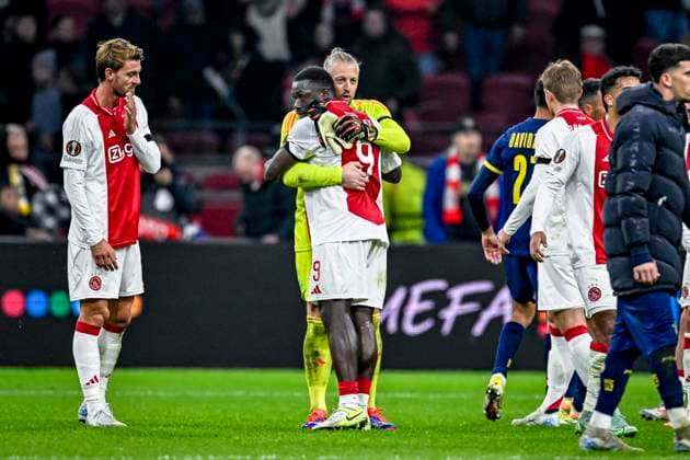 AFC Ajax Amsterdam forwarder Brian Brobbey, AFC Ajax Amsterdam goalkeeper Remko Pasveer, during the match Ajax - Maccabi Tel Aviv at the Johan Cruijff ArenA for the UEFA Europa League - League phase - Matchday 4 season 2024-2025 in AMSTERDAM, Netherlands on 7 november 2024, (photo by Stefan Koops EYE4images DeFodi Images) not used in POL SRB CRO FRA GBR NED ITA USA Defodi-746_198924