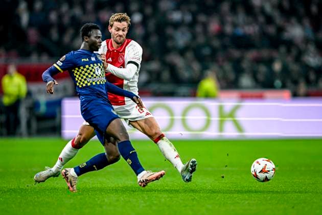 Maccabi Tel Aviv forwarder Henry Addo, AFC Ajax Amsterdam defender Daniele Rugani, during the match Ajax - Maccabi Tel Aviv at the Johan Cruijff ArenA for the UEFA Europa League - League phase - Matchday 4 season 2024-2025 in AMSTERDAM, Netherlands on 7 november 2024, (photo by Stefan Koops EYE4images DeFodi Images) not used in POL SRB CRO FRA GBR NED ITA USA Defodi-746_198919