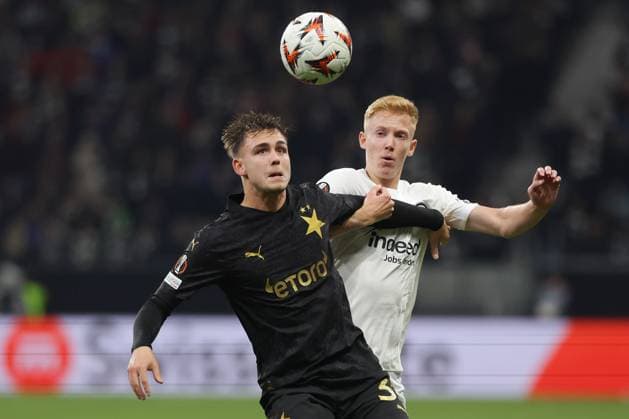 Frankfurt, 7.November 2024 UEFA Europa Legue 2024 25 Eintracht Frankfurt - Slavia Praha v.l., Matej Jurasek (SK Slavia Praha), Hugo Larsson (Eintracht Frankfurt), Zweikampf, Action, Aktion, Battles for the Ball (DFL DFB REGULATIONS PROHIBIT ANY USE OF PHOTOGRAPHS as IMAGE SEQUENCES and or QUASI-VIDEO) Copyright: JoaquimxFerreira