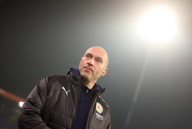 Braunschweig vs. HSV, 2. BL Braunschweig, 08.11.2024, FUßBALL - Eintracht Braunschweig vs. Hamburger SV, 2. BL, Saison 2024 25. Cheftrainer Daniel Scherning (Eintracht Braunschweig) Braunschweig