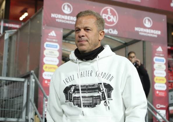 08.11.2024 - Fussball - Saison 2024 2025 - 2. Fussball - Bundesliga - 12. Spieltag: 1. FC Nürnberg FCN ( Club ) - 1. FC Kaiserslautern FCK ( Rote Roten Teufel ) - Sportfoto Zink DaMa - xdaxmax - DFL regulations prohibit any use of photographs as image sequences and or quasi-video - only for editorial use - Markus Anfang (Trainer 1. FC Kaiserslautern FCK ) nachdenklich