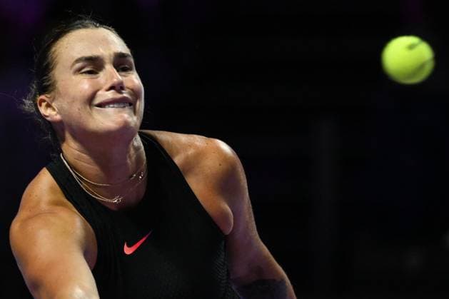 WTA, Tennis Damen Finals 2024 - Day 7 RIYADH, SAUDI ARABIA - NOVEMBER 08: Aryna Sabalenka of Belarus during her semi-final match against Coco Gauff of USA, on Day 7 of the 2024 WTA Finals, part of the Hologic WTA Tour, held at King Saud University Indoor Arena on November 08, 2024, in Riyadh, Saudi Arabia. Riyadh Saudi Arabia  Copyright: xArturxWidakx originalFilename:widak-wtafinal241108_npYUd.jpg