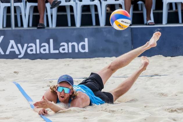 (241109) -- LAGUNA PROVINCE, Nov. 9, 2024 -- Zachery Schubert of Australia competes during the men s quarterfinal between Wu Jiaxin Halikejiang of China and Thomas Hodges Zachery Schubert of Australia at the Asian Volleyball Confederation (AVC) 2024 Asian Senior Beach volleyball, Beachvolleyball Championships in Laguna Province, the Philippines, Nov. 9, 2024. ) (SP)PHILIPPINES-LAGUNA PROVINCE-AVC 2024 ASIAN SENIOR BEACH VOLLEYBALL CHAMPIONSHIPS ROUELLExUMALI 