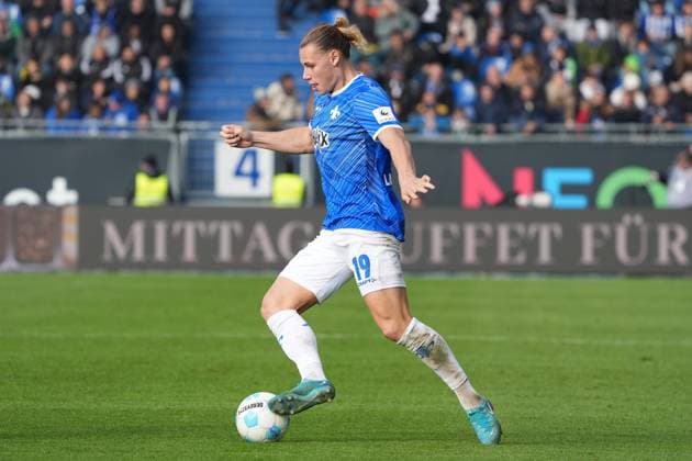 Fynn Lakenmacher (SV Darmstadt 98, 19) - 09.11.2024 2. Bundesliga, Saison 24 25: SV Darmstadt 98 vs Hertha BSC Berlin, Stadion am Boellenfalltor, emonline, emspor,