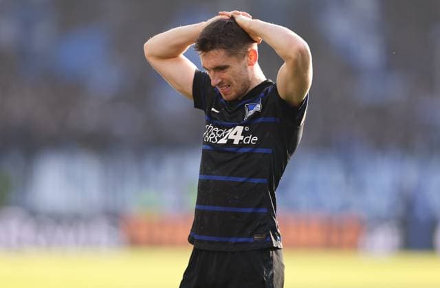 09.11.2024, xdcx, Fussball 2. Bundesliga, SV Darmstadt 98 - Hertha BSC Berlin, emonline, emspor, despor, v.l., Jonjoe Kelly (Hertha BSC Berlin) enttaeuscht, enttaeuscht schauend, dissapointed, traurig, frustiert, frust, gefrustet DFL DFB REGULATIONS PROHIBIT ANY USE OF PHOTOGRAPHS AS IMAGE SEQUENCES AND OR QUASI-VIDEO.