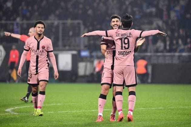Angers SCO v Paris Saint-Germain - Ligue 1 MCDonald s 2024 2025 19 Lee KANG IN (psg) - 11 Marco ASENSIO (psg) during the Ligue 1 MCDonald s match between Angers and Paris at Stade Jean Bouin on November 9, 2024 in Angers, France. Angers France  Copyright: xFEPx 776235264