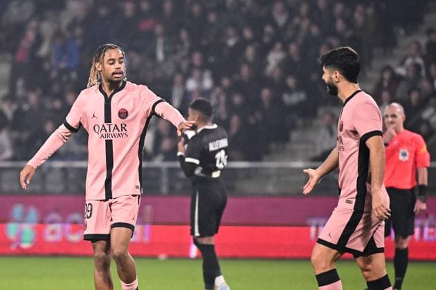 Angers SCO v Paris Saint-Germain - Ligue 1 MCDonald s 2024 2025 29 Bradley BARCOLA (psg) during the Ligue 1 MCDonald s match between Angers and Paris at Stade Jean Bouin on November 9, 2024 in Angers, France. Angers France  Copyright: xFEPx 776235264