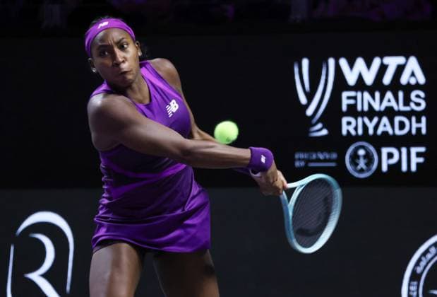 (241110) -- RIYADH, Nov. 10, 2024 -- Coco Gauff of the United States hits a return during the final match against Zheng Qinwen of China at WTA, Tennis Damen Finals tennis tournament in Riyadh, Saudi Arabia, Nov. 9, 2024. ) (SP)SAUDI ARABIA-RIYADH-TENNIS-WTA FINALS-FINAL WangxHaizhou 