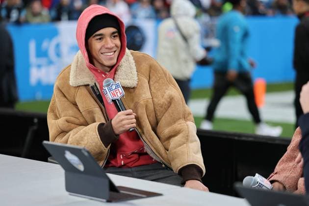 Bilder des Jahres 2024, Sport 11 November Sport Themen der Woche KW45 Sport Bilder des Tages Jamal Musiala (FC Bayern München, 42) beim NFL, American Football Herren, USA Interview , New York Giants vs. Carolina Panthers, , NFL German Games 2024 München, 2024 NFL Munich Game, NFL German Games 2024 Munich, American Football, 10.11.2024, Week 10, -