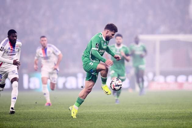 Olympique Lyonnais v AS Saint-Etienne - Ligue 1 MCDonald s 2024 2025 22 Zuriko DAVITASHVILI (asse) during the Ligue 1 MCDonald s match between Olympique Lyonnais and Saint Etienne at Groupama Stadium on November 10, 2024 in Lyon, France. Lyon France  Copyright: xFEPx 776235301