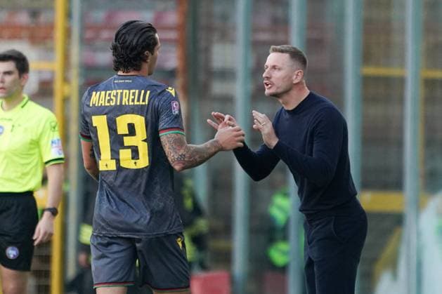 CALCIO - Serie C Italia - Perugia vs Ternana ignazio abate (coach ternana calcio) alessio maestrelli (n.13 ternana calcio) during Perugia vs Ternana, Italian football Serie C match in Perugia, Italy, November 10 2024 Perugia Italy  Copyright: xIPAxSport ABACAx