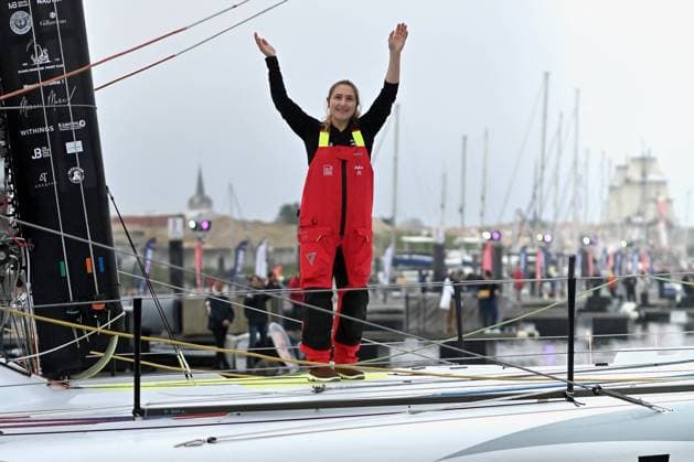 Bilder des Jahres 2024, Sport 11 November Sport Themen der Woche KW45 Sport Bilder des Tages Youngest sailor Violette Dorange at the start of Vendée Globe - Les Sables-d Olonne Violette Dorange, 23, the ever youngest female sailor attending the Vendee Globe during the start of the 2024-2025 Vendée Globe, 10th edition of the solo non-stop round the world yacht race, on November 10, 2024 in Les Sables-d Olonne, France. Photo by Franck Castel ABACAPRESS.COM France  Copyright: xCastelxFranck ABACAx