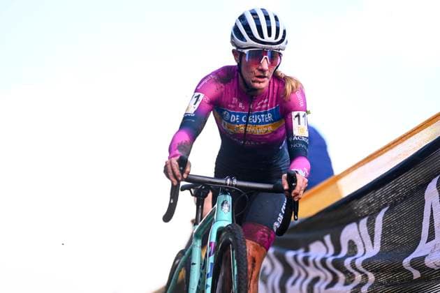Telenet Superprestige cyclocross Deurne 2024 DEURNE, BELGIUM - NOVEMBER 11 : Franck Alicia (BEL) of De Ceuster-Bouwpunt during the 3th leg of the women Telenet Superprestige cyclocross series 2024-2025 in Deurne, Belgium, 11 11 2024 Deurne Belgium  Copyright: xGvgx