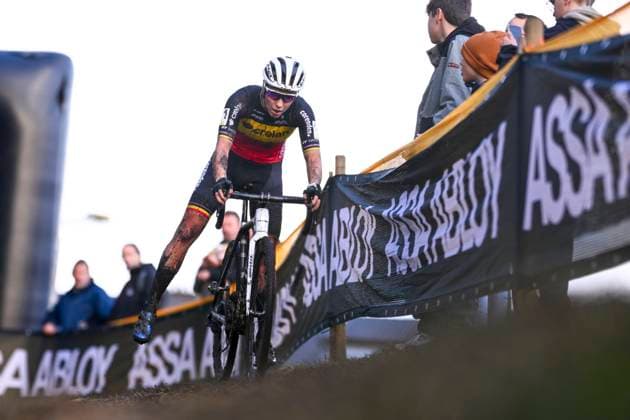 Telenet Superprestige cyclocross Deurne 2024 DEURNE, BELGIUM - NOVEMBER 11 : Cant Sanne (BEL) of Crelan - Corendon during the 3th leg of the women Telenet Superprestige cyclocross series 2024-2025 in Deurne, Belgium, 11 11 2024 Deurne Belgium  Copyright: xGvgx