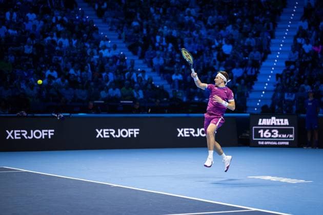 Norway s Casper Ruud returns the ball to Spain s Carlos Alcaraz during& xa0;their singles tennis match of the ATP, Tennis Herren World Tour Finals at the Inalpi Arena, in Turin, Italy - - Monday, November 11, 2024.  Copyright: xMarcoxAlpozzi LaPressex