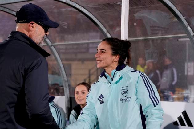 Arsenal Women s head coach Ren& xe9;e Slegers greeting Juventus women s head coach Massimiliano Canzi the UEFA Women s Champions League soccer match between Juventus Women and Arsenal Women Football Club at the Stadium Comunale Vittorio Pozzo La Marmora in Biella, north west Italy -Group C - 3 6 - November 12, 2024. - Soccer.  Copyright: xFabioxFerrari LaPressex