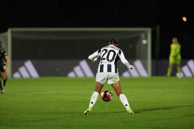 CALCIO - Champions League Women - Juventus Women vs Arsenal Estelle Cascarino (Juventus FC) during Juventus Women vs Arsenal, UEFA Champions League Women football match in Biella, Italy, November 12 2024 Biella Italy  Copyright: xIPAxSport ABACAx
