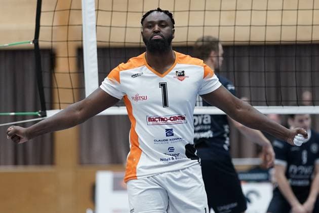Volleyball, CEV Challenge Cup 12.11..2024, Volleyball, Centre Sportif Lorentzweiler, Luxemburg, CEV Challenge Cup, VC Lorentzweiler - (LUX) - Lycurgus Volleyball (NL) vl: Horacio D Almeida (Lorentzweiler - 1) jubelt
