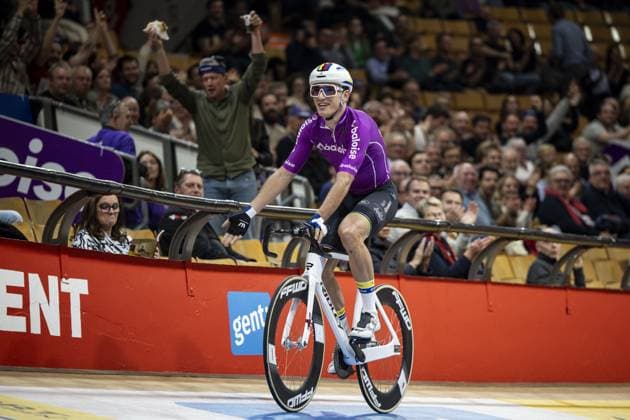 Belgian Lindsay De Vylder pictured in action during the first day of the Zesdaagse Vlaanderen-Gent six-day indoor Track cycling, Rad, Radsport, Bahnrad, Bahn event at the indoor cycling arena t Kuipke, Tuesday 12 November 2024, in Gent. DAVIDxPINTENS  x105265375x