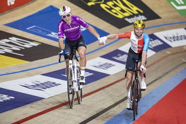 Belgian Lindsay De Vylder and French Benjamin Thomas of Cofidis pictured during the first day of the Zesdaagse Vlaanderen-Gent six-day indoor Track cycling, Rad, Radsport, Bahnrad, Bahn event at the indoor cycling arena t Kuipke, Tuesday 12 November 2024, in Gent. DAVIDxPINTENS  x105265376x