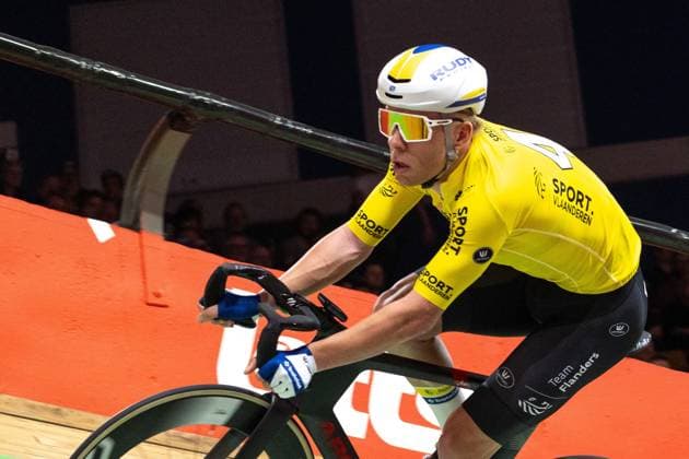 Belgian Jules Hesters pictured in action during the first day of the Zesdaagse Vlaanderen-Gent six-day indoor Track cycling, Rad, Radsport, Bahnrad, Bahn event at the indoor cycling arena t Kuipke, Tuesday 12 November 2024, in Gent. WARDxVANDAEL  x105267318x