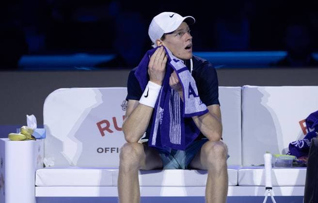 Jannik Sinner of Italy frustrated Nitto ATP, Tennis Herren Finals, Day 3, Tennis, Inalpi Arena, Turin, Italy 12 Nov 2024  Copyright: xEllaxLing Shutterstockx 14893148as