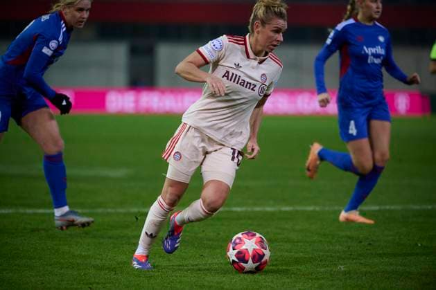 2024 25 UEFA Women™s Champions League FC Bayern München Frauen vs Valerenga Oslo, Croup C, Matchday 3, Saison 2024 2025, FC Bayern München Frauen vs Valerenga Oslo, GER, 2024-11-12, FC Bayern Campus München, DALLMANN Linda (FC Bayern München 10), sportworld München FC Bayern Campus Bayern Deutschland