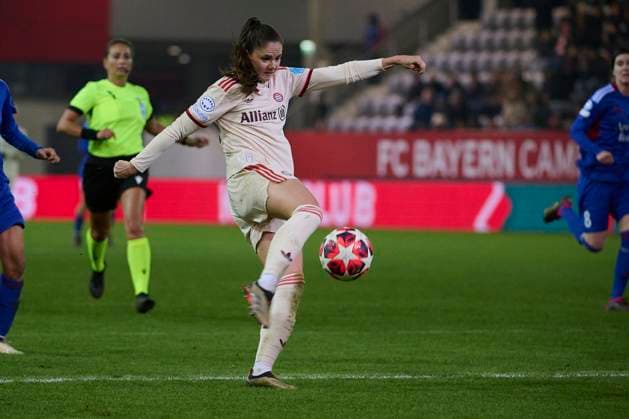 2024 25 UEFA Women™s Champions League FC Bayern München Frauen vs Valerenga Oslo, Croup C, Matchday 3, Saison 2024 2025, FC Bayern München Frauen vs Valerenga Oslo, GER, 2024-11-12, FC Bayern Campus München, Tor durch ZADRAZIL Sarah (FC Bayern München 25), sportworld München FC Bayern Campus Bayern Deutschland