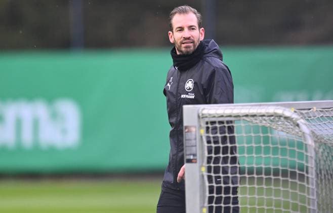 13.11.2024 - Fussball - 2. Bundesliga - Saison 2024 2025 - SpVgg Greuther Fürth Fuerth ( Kleeblatt ) - Training - - xwoxzix - Jan Siewert ( Trainer SpVgg Greuther Fürth )
