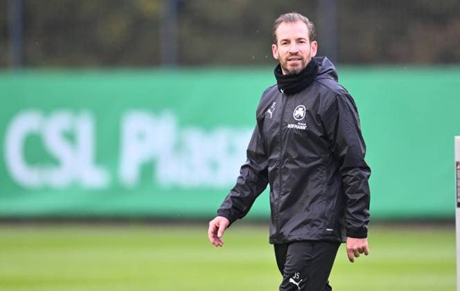 13.11.2024 - Fussball - 2. Bundesliga - Saison 2024 2025 - SpVgg Greuther Fürth Fuerth ( Kleeblatt ) - Training - - xwoxzix - Jan Siewert ( Trainer SpVgg Greuther Fürth )