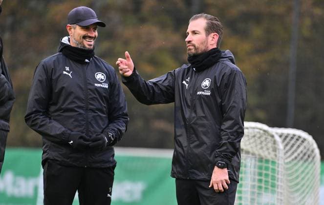13.11.2024 - Fussball - 2. Bundesliga - Saison 2024 2025 - SpVgg Greuther Fürth Fuerth ( Kleeblatt ) - Training - - xwoxzix - Stefan Kleineheismann (Co-Trainer SpVgg Greuther Fürth ) Jan Siewert ( Trainer SpVgg Greuther Fürth )