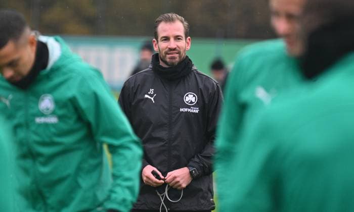 13.11.2024 - Fussball - 2. Bundesliga - Saison 2024 2025 - SpVgg Greuther Fürth Fuerth ( Kleeblatt ) - Training - - xwoxzix - Jan Siewert ( Trainer SpVgg Greuther Fürth )