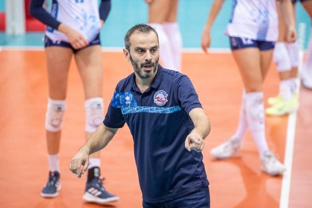 Marco Gaspari (Scandicci, Head Coach) GER, Allianz MTV Stuttgart vs. Savino Del Bene Scandicci, Volleyball, CEV Volleyball Champions League, VCL, Hauptsrunde, Spielzeit 2024 2025, 13.11.2024 GER, Allianz MTV Stuttgart vs. Savino Del Bene Scandicci, Volleyball, CEV Volleyball Champions League, VCL, Hauptsrunde, Spielzeit 2024 2025, 13.11.2024 Stuttgart Copyright: xSandyxDinkelackerx EP_SDR