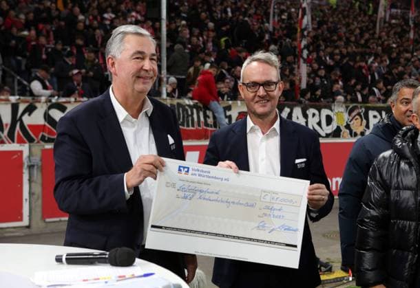 10.11.24 VfB Stuttgart - Eintracht Frankfurt Deutschland, Stuttgart, 10.11.2024, Fussball, Bundesliga, VfB Stuttgart - Eintracht Frankfurt: v.l. Dietmar Allgaier (Präsident VfB Stuttgart), Alexander Wehrle (Vorstandsvorsitzender VfB Stuttgart).