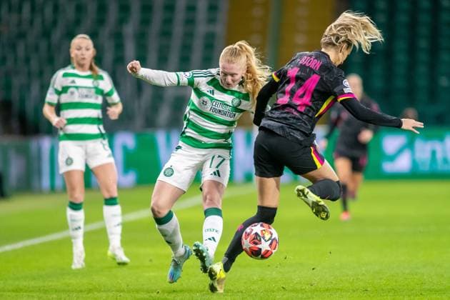Celtic Women v Chelsea Women UEFA Womens Champions League 13 11 2024. Morgan Cross of Celtic with a strong tackle on Nathalie Björn of Chelsea during the UEFA Womens Champions League match between Celtic FC and Chelsea FC, Celtic Park, Glasgow, Scotland. 13 11 2024. Editorial use only , Copyright: xColinxPoultneyx PSI-20821-0059