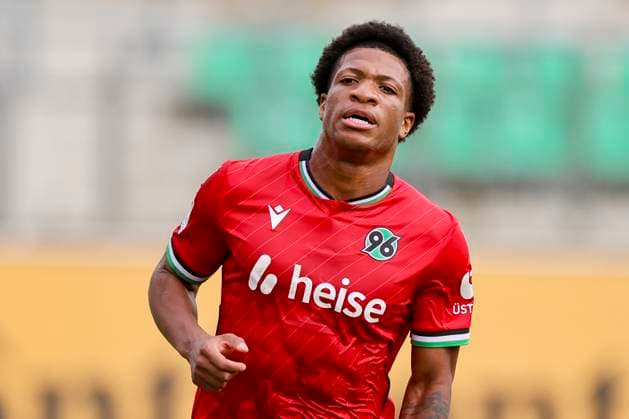 Germany, Hannover, 14.11.2024, Nachwuchsleistungszentrum NLZ, Hannover 96 vs 1. FC Magdeburg - Friendly match, Jessic Ngankam (Hannover 96) looks dejected Hannover Nachwuchsleistungszentrum NLZ Germany