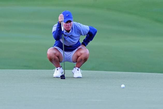 BELLEAIR, FL - NOVEMBER 14: LPGA, Golf Damen player Nicole Brock Estrup putts on the first hole on November 14, 2024, during the first round of the LPGA The ANNIKA driven by Gainbridge at Pelican Golf Club in Belleair, Florida. (Photo by Brian Spurlock Icon Sportswire) GOLF: NOV 14 LPGA The ANNIKA driven by Gainbridge at Pelican EDITORIAL USE ONLY Icon24111436