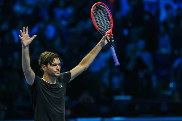 Taylor Fritz of United States vs Alex De Minaur of Australia - Nitto ATP, Tennis Herren FINALS 2024 Turin, Italy - 14 Nov 2024 Taylor Fritz of United States celebrates the victory at the end of the match during Men s Singles Group Stage match against Alex De Minaur of Australia on day five of the Nitto ATP Finals 2024 at Inalpi Arena Turin Italy Copyright: xFabrizioxCarabellix xSOPAxImagesx 20241114R3FC5462_TaylorFritz