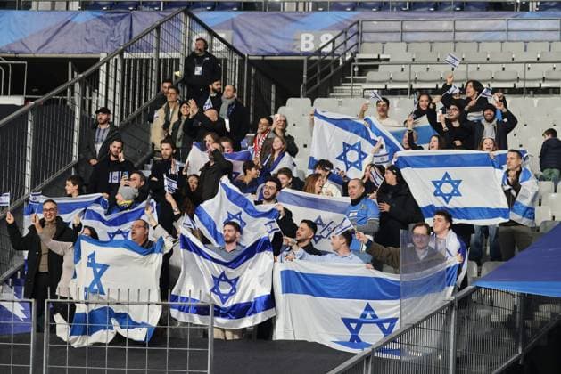 RECORD DATE NOT STATED FRANCE - ISRAEL PHOTOPQR LE PARISIEN Olivier Lejeune ; ; ; L équipe de France de football reçoit Israël, jeudi 14 novembre, au Stade de France à Saint-Denis, pour une rencontre de Ligue des nations. PH O.LEJEUNE JEUDI 14 NOVEMBRE 2024 supporters tribune Saint denis, France, nov 14th 2024 5th day of the Nations League football France - Israel at the Stade de France France  Copyright: xPHOTOPQR LExPARISIEN MAXPPPxLP OlivierxLejeunex 20241114LPA9166 20241114LPA9166