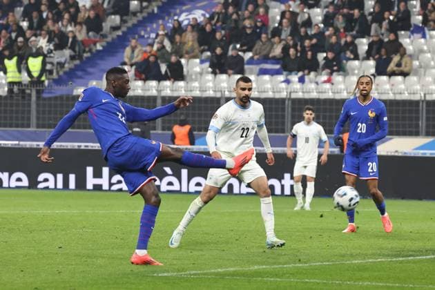 Football France-Israël PHOTOPQR LE PARISIEN Fred Dugit ; Saint-Denis ; 14 11 2024 ; Sports Saint-Denis (93), le 14 11 2024 5e journée de la Ligue des nations de football France-Israël au Stade de France. Photo LP Fred Dugit Randal Kolo Muani Saint denis, France, nov 14th 2024 5th day of the Nations League football France - Israel at the Stade de France