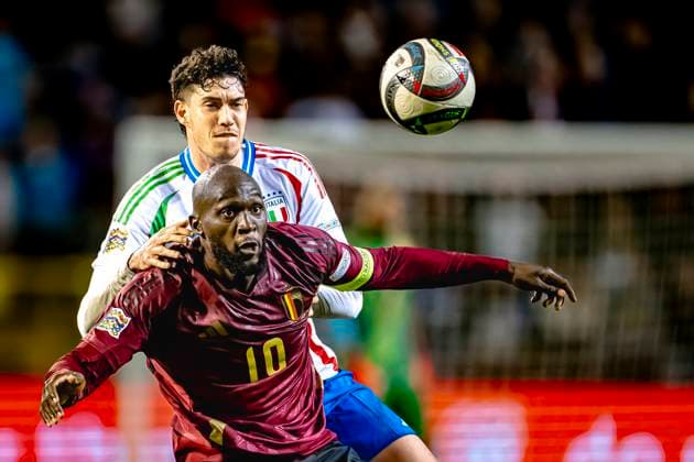 Italy midfielder Sandro Tonali, Belgium forwarder Romelu Lukaku, during the match Belgium - Italy at the King Baudouin Stadiu for the UEFA Nations League - League A - Group A2 season 2024-2025 in BRUSSELS, Netherlands on 14 november 2024, (photo by Marcel van Dorst EYE4images DeFodi Images) not used in POL SRB CRO FRA GBR NED ITA USA Defodi-746_200473
