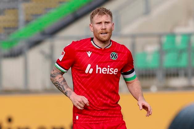 Germany, Hannover, 14.11.2024, Nachwuchsleistungszentrum NLZ, Hannover 96 vs 1. FC Magdeburg - Friendly match, Andreas Voglsammer (Hannover 96) looks dejected Hannover Nachwuchsleistungszentrum NLZ Germany