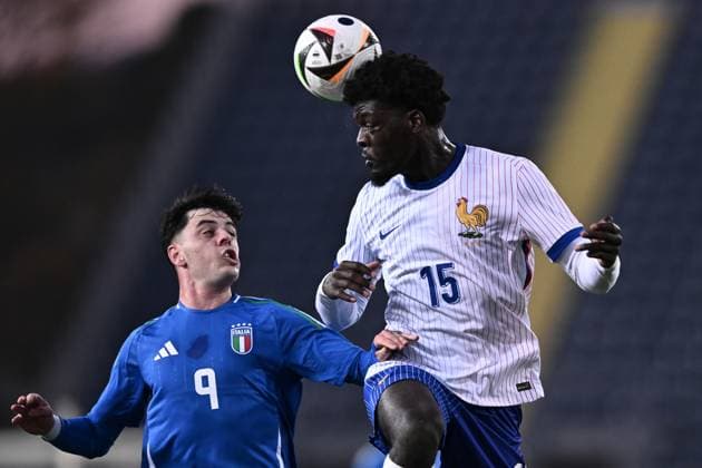 Fußball, U21 Länderspiel, Italien - Frankreich Mp Empoli 15 11 2024 - amichevole Italia-Francia U21, U 21 foto Matteo Papini Image nella foto: Giuseppe Ambrosino-Etienne Youte 