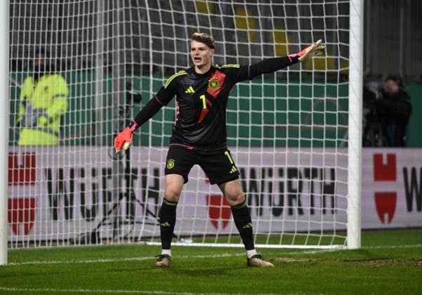 Torwart Jonas Urbig (Deutschland) 15.11.2024, Fussball, Testspiel 2024, U-21 Nationalmannschaften, Freundschaftsspiel, Deutschland - Dänemark Aachen Tivoli Nordrhein Westfalen Deutschland
