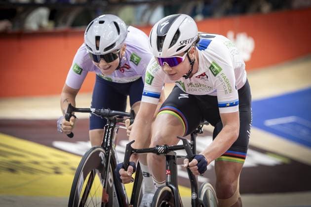 Dutch Babette van der Wolf and Belgian Lotte Kopecky pictured in action during day four of the Zesdaagse Vlaanderen-Gent six-day indoor Track cycling, Rad, Radsport, Bahnrad, Bahn event at the indoor cycling arena t Kuipke, Friday 15 November 2024, in Gent. DAVIDxPINTENS  x105504769x