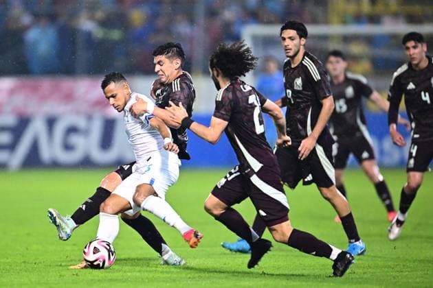 RECORD DATE NOT STATED IV CONCACAF NATIONS LEAGUE 2024-2025 Honduras 2-0 Mexico Jesus Angulo of Mexico during the Quarterfinals first leg match between Honduras and Mexican national team, Nationalteam (Mexico) as part of the Concacaf Nations League 2024-2025 at Francisco Morazan Stadium on November 15, 2024 in San Pedro Sula, Honduras. SAN PEDRO SULA HONDURAS HONDURAS  Copyright: xAdrianxMaciasx 20241115223450_CNL_CFI_HON_MEX_ANGULO195